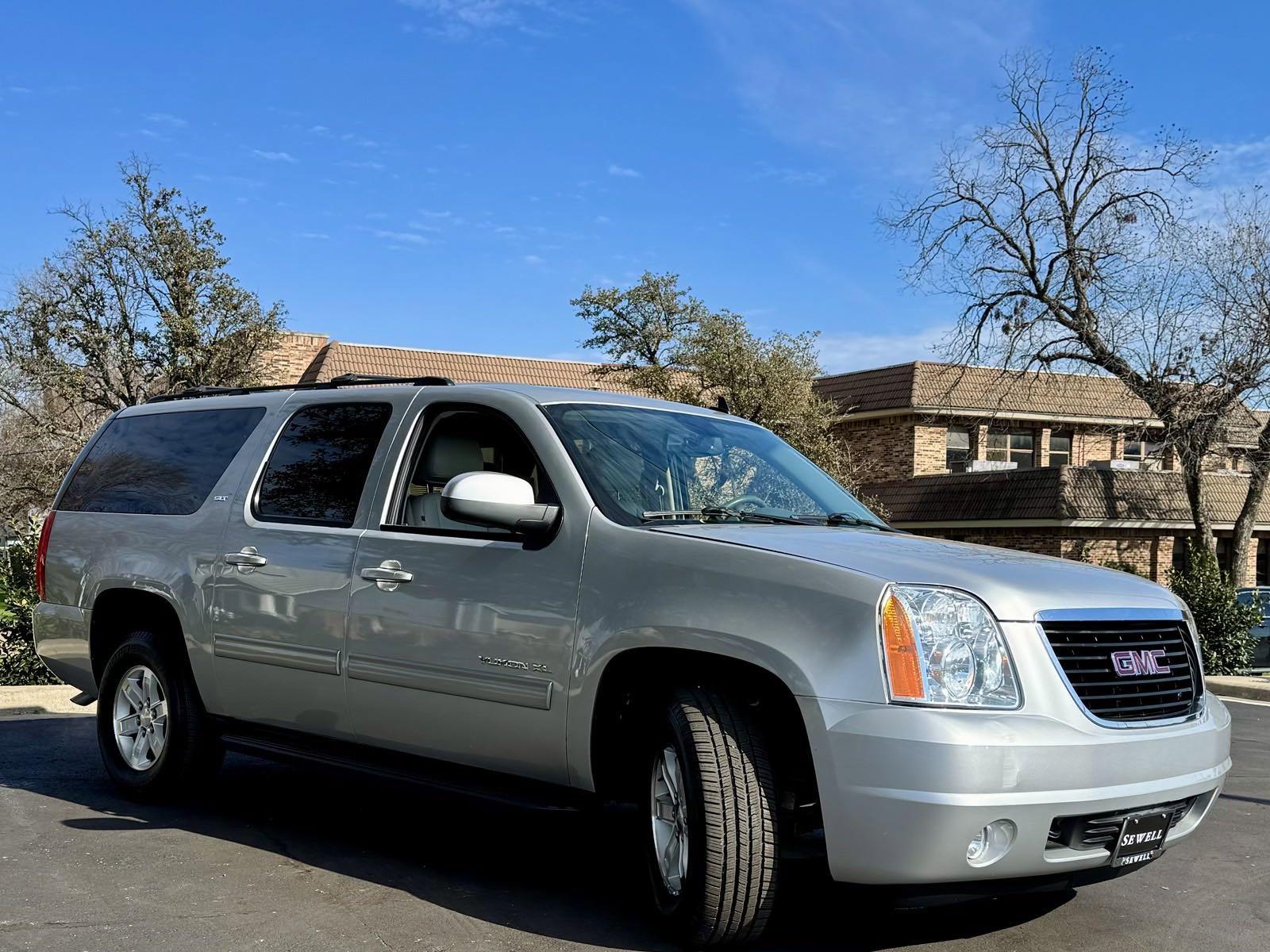 2013 GMC Yukon XL Vehicle Photo in DALLAS, TX 75209-3016