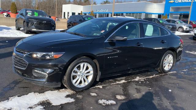 2017 Chevrolet Malibu Vehicle Photo in MOON TOWNSHIP, PA 15108-2571