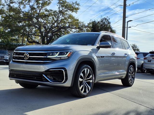 2022 Volkswagen Atlas Vehicle Photo in TAMPA, FL 33612-3404