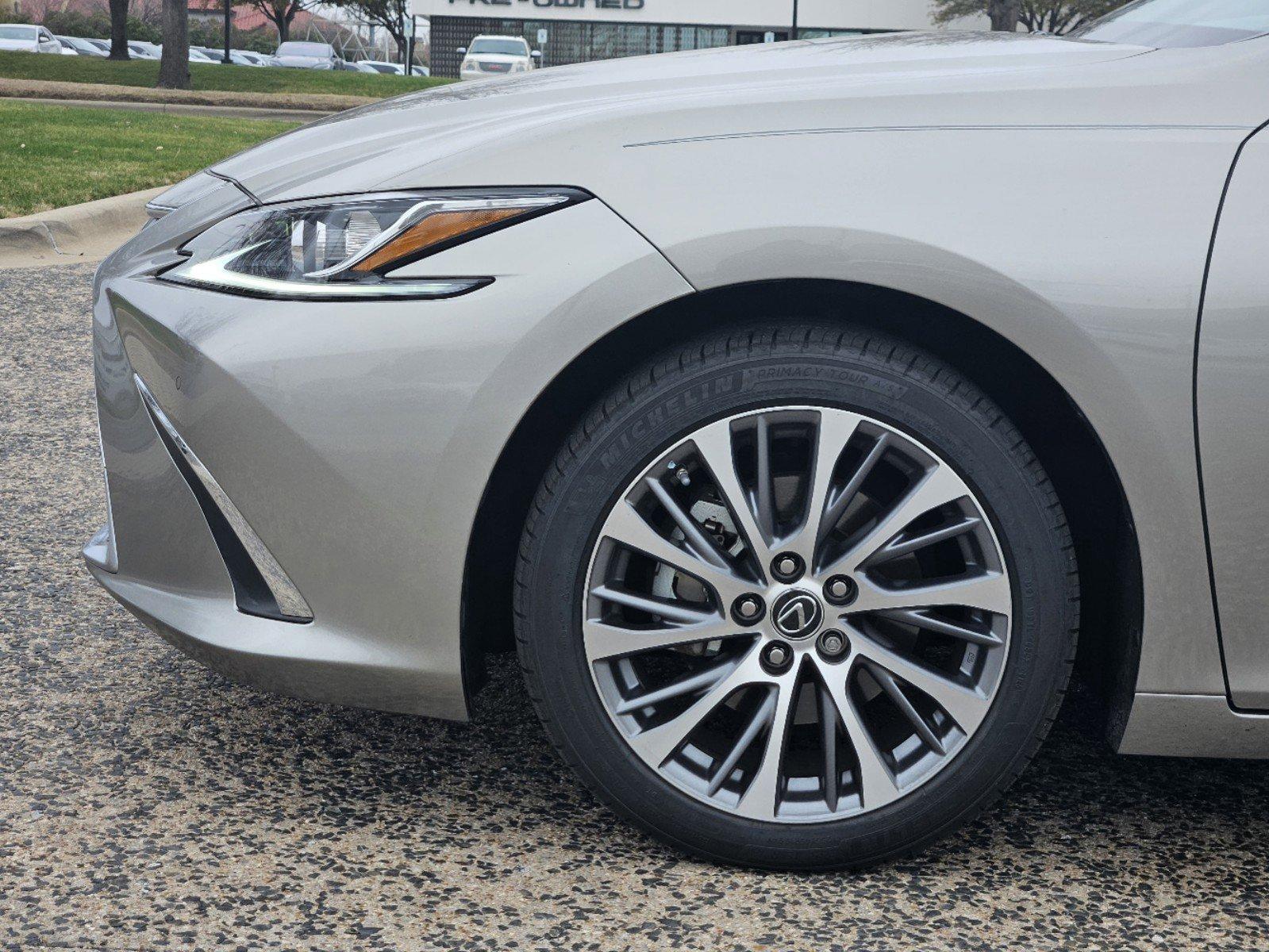 2020 Lexus ES 350 Vehicle Photo in FORT WORTH, TX 76132