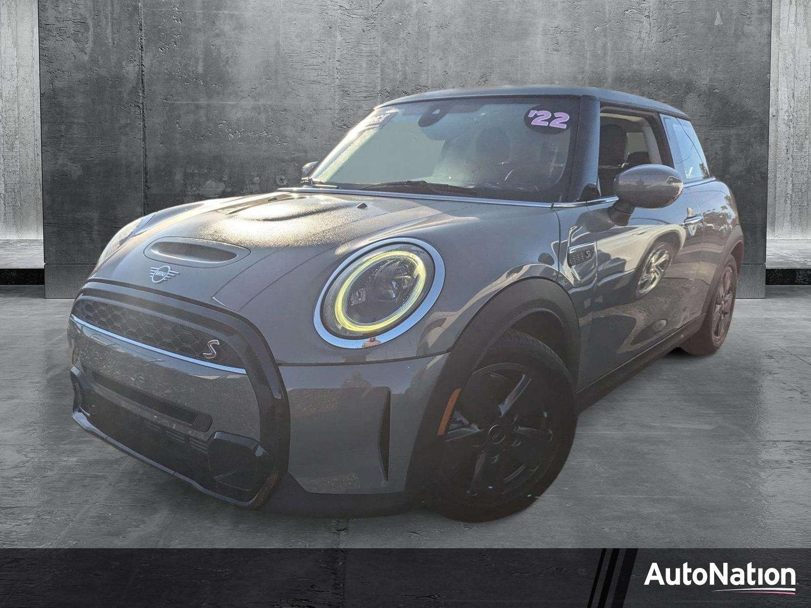 2022 MINI Hardtop 2 Door Vehicle Photo in MIAMI, FL 33134-2699