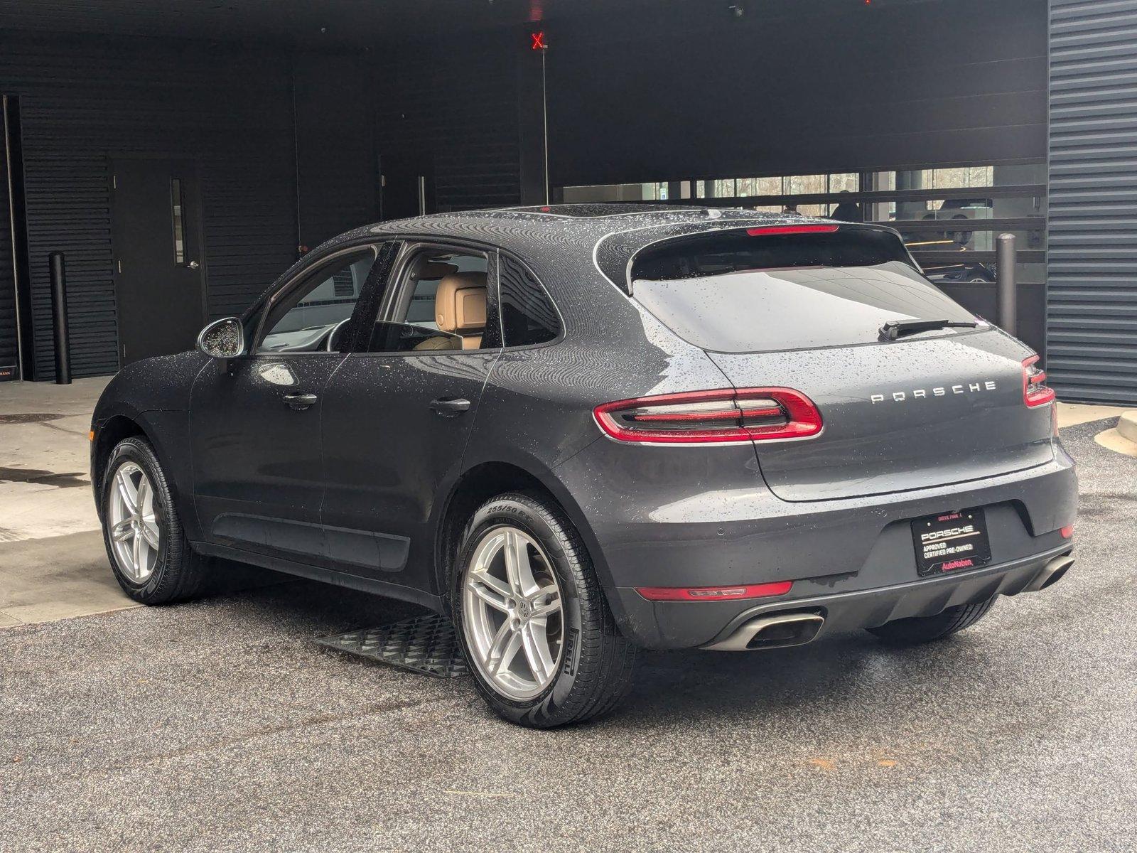 2017 Porsche Macan Vehicle Photo in Towson, MD 21204