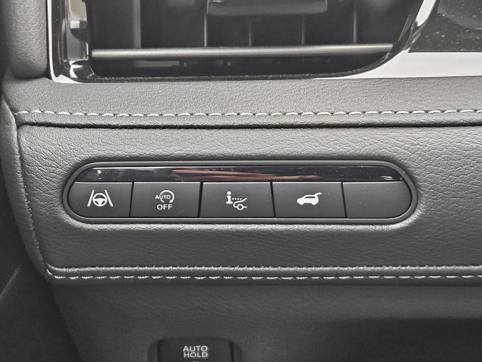 2025 INFINITI QX80 Vehicle Photo in Fort Worth, TX 76132