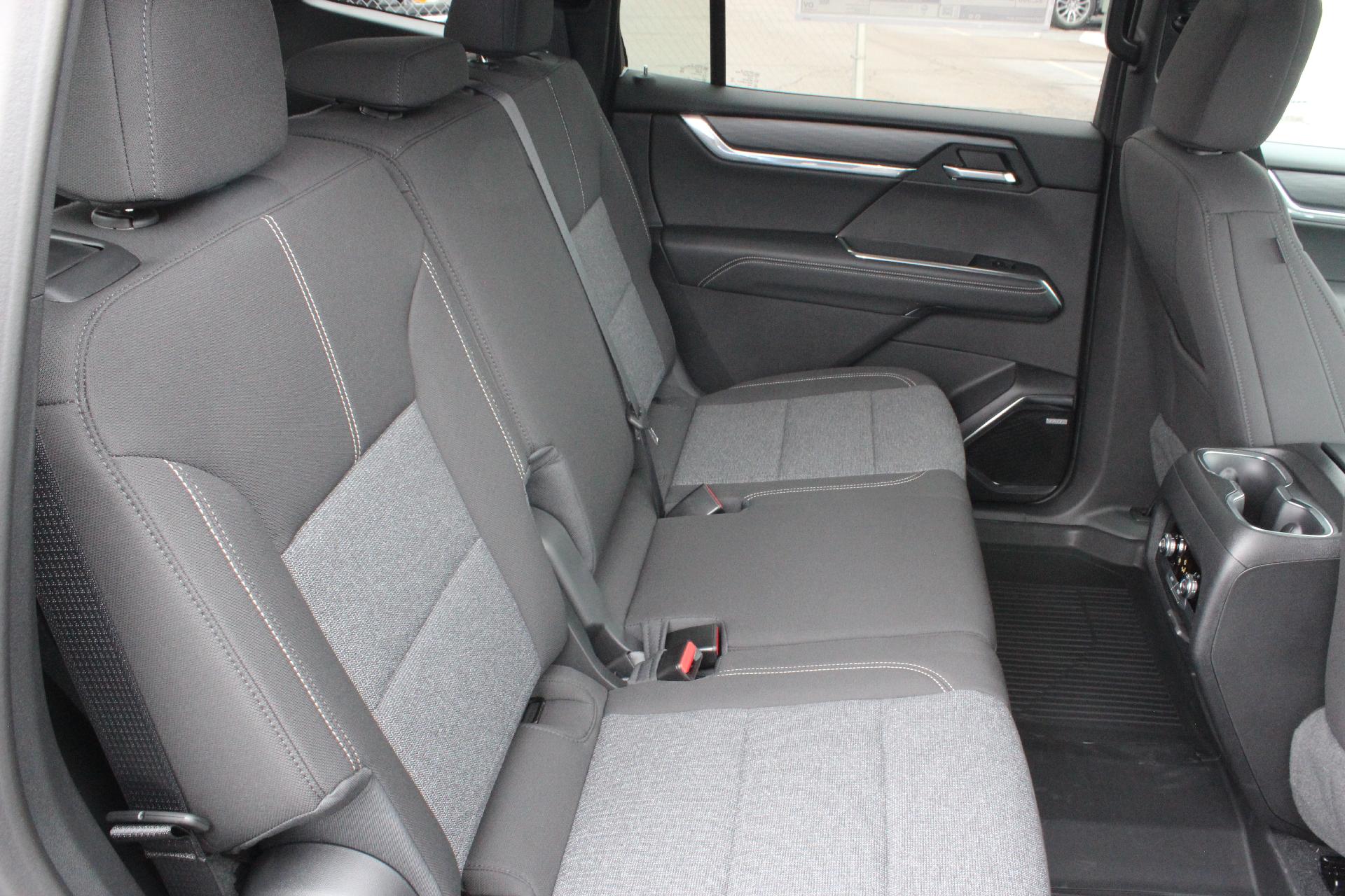2025 GMC Acadia Vehicle Photo in AURORA, CO 80012-4011