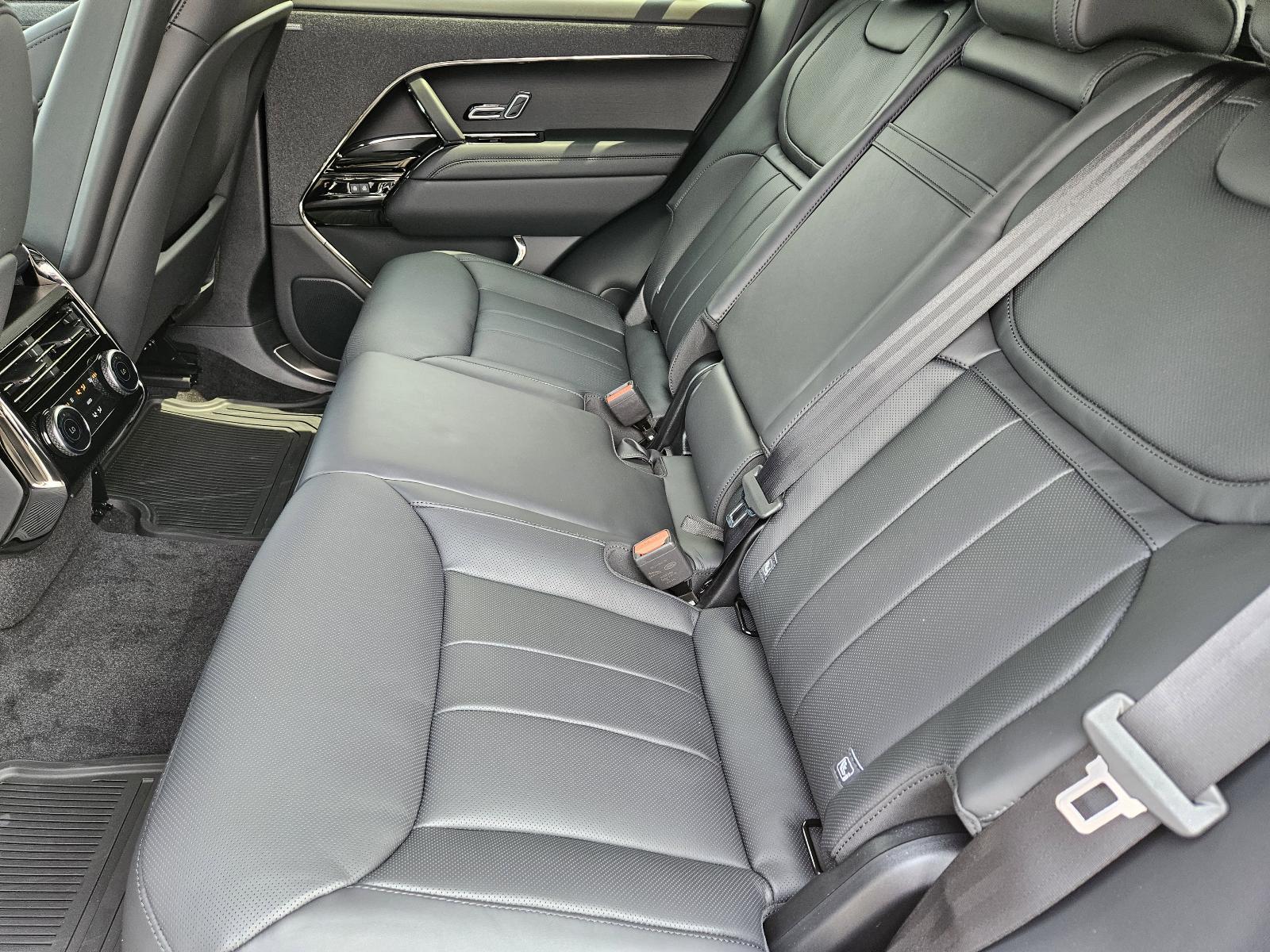 2025 Range Rover Sport Vehicle Photo in AUSTIN, TX 78717
