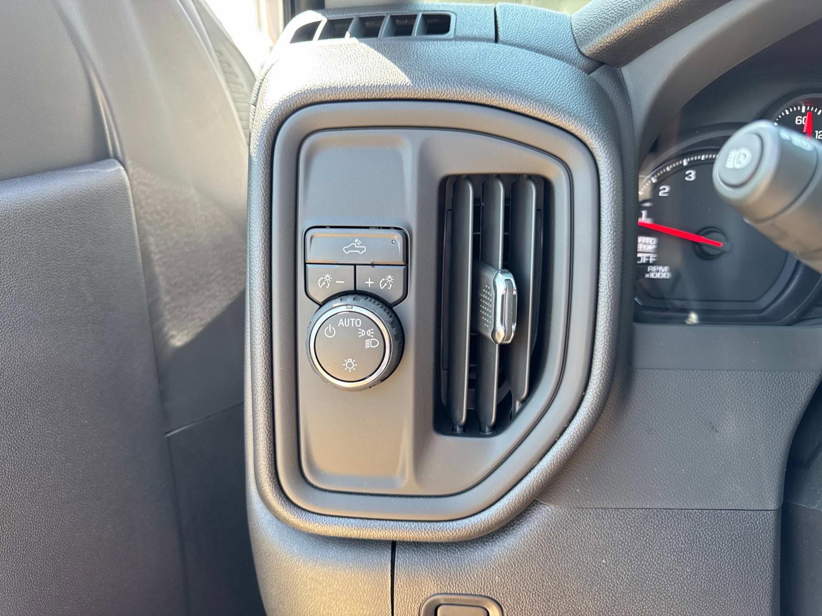 2025 Chevrolet Silverado 1500 Vehicle Photo in LOS ANGELES, CA 90007-3794