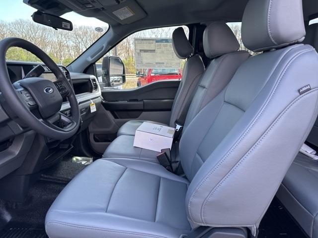 2025 Ford Super Duty F-550 DRW Vehicle Photo in Webster, MA 01570-1415