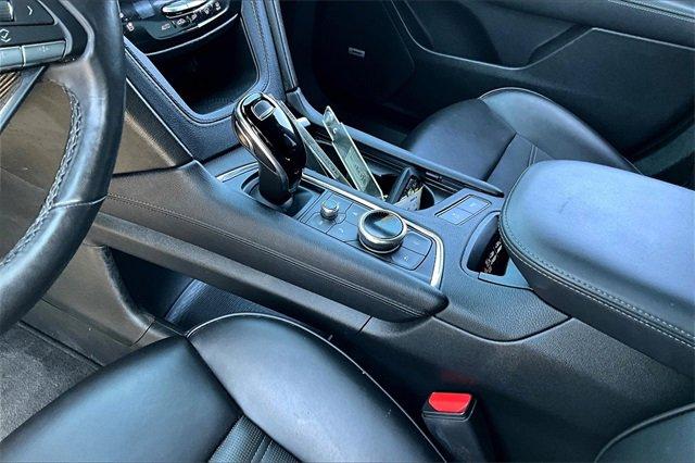 2022 Cadillac XT6 Vehicle Photo in TOPEKA, KS 66609-0000