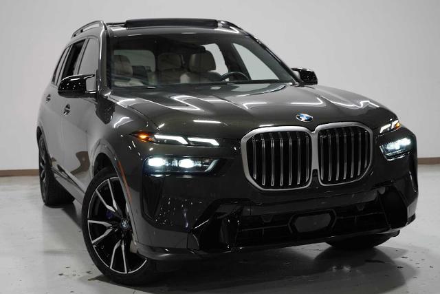 2024 BMW X7 M60i Vehicle Photo in GRAPEVINE, TX 76051
