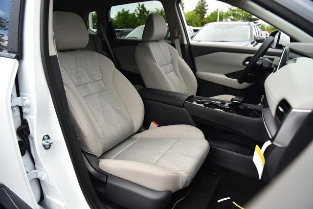 2025 Nissan Rogue Vehicle Photo in Ballwin, MO 63011