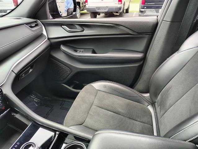 2023 Jeep Grand Cherokee Vehicle Photo in GREEN BAY, WI 54304-5303