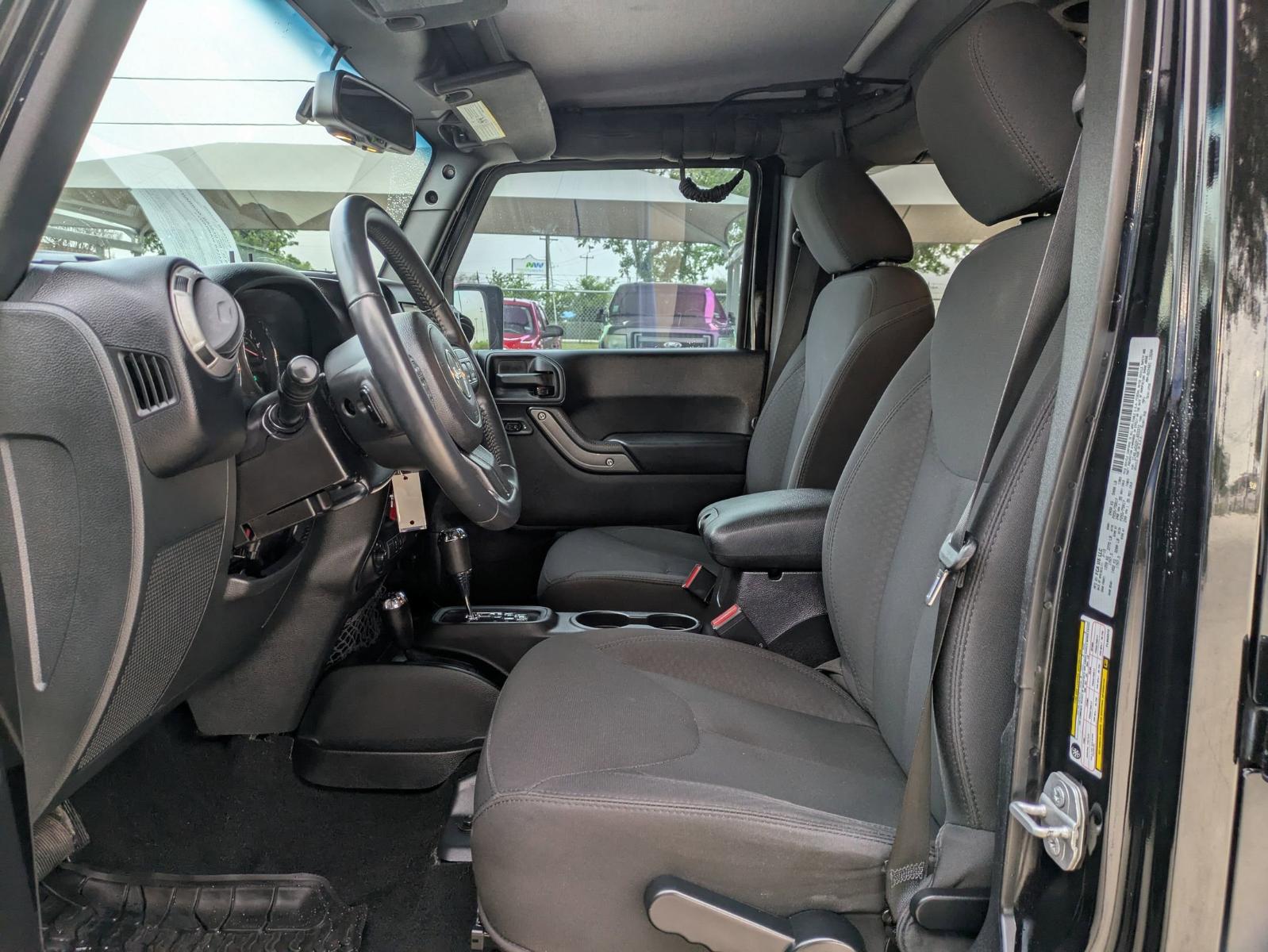2015 Jeep Wrangler Unlimited Vehicle Photo in SELMA, TX 78154-1460