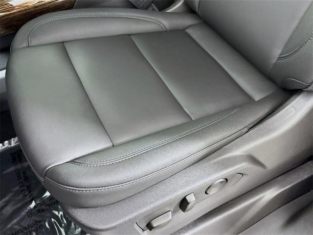 2025 GMC Sierra 1500 Vehicle Photo in PUYALLUP, WA 98371-4149