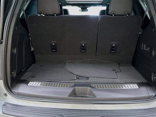 2025 Chevrolet Tahoe Vehicle Photo in EVERETT, WA 98203-5662