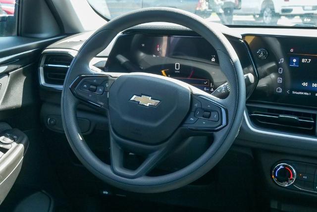 2025 Chevrolet Trailblazer Vehicle Photo in VENTURA, CA 93003-8585