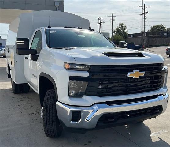 2024 Chevrolet Silverado 3500 HD Chassis Cab Vehicle Photo in TOPEKA, KS 66609-0000