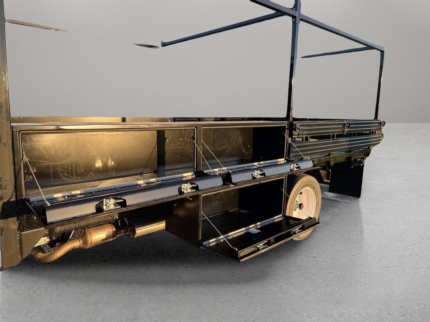 2024 Chevrolet Low Cab Forward 4500 Vehicle Photo in GEORGETOWN, TX 78626-7508