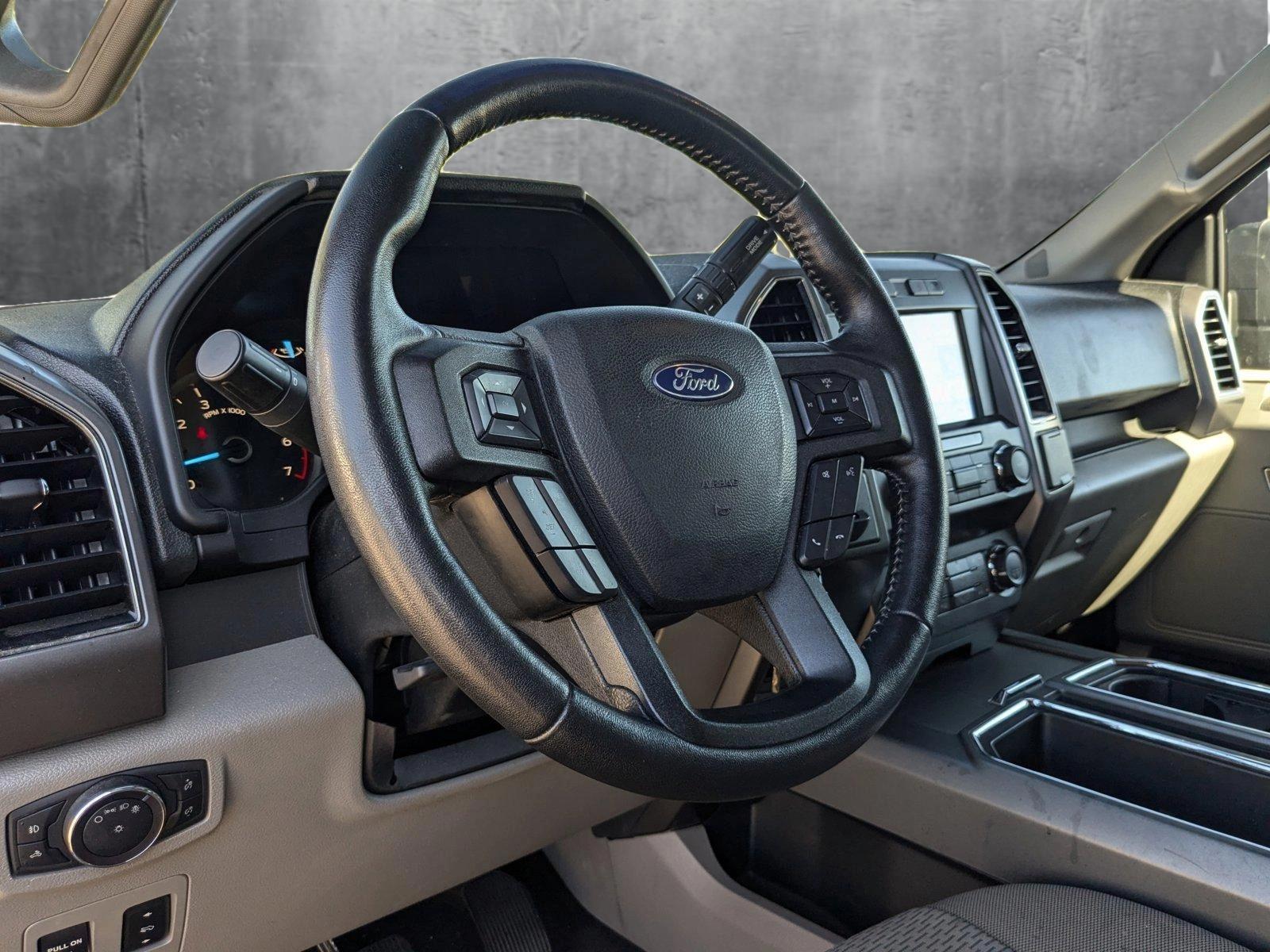 2019 Ford F-150 Vehicle Photo in St. Petersburg, FL 33713