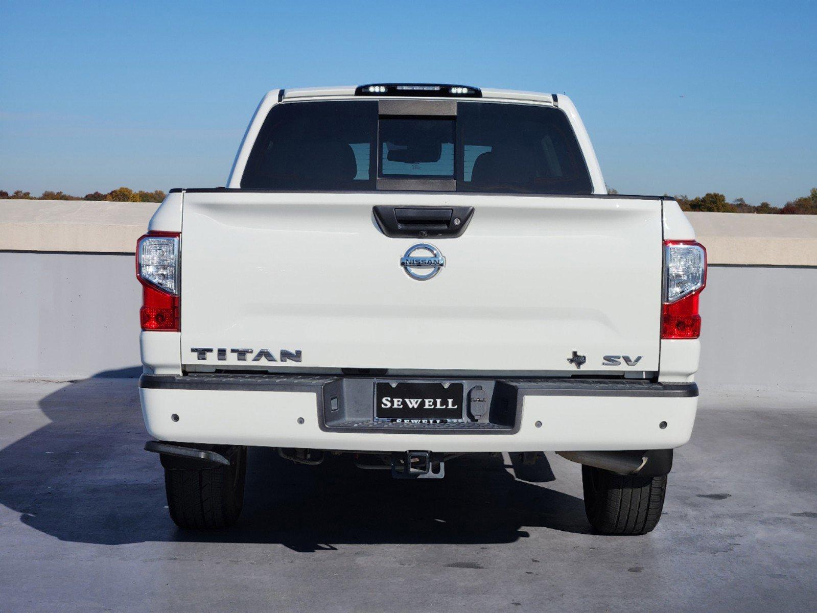 2020 Nissan Titan Vehicle Photo in DALLAS, TX 75209