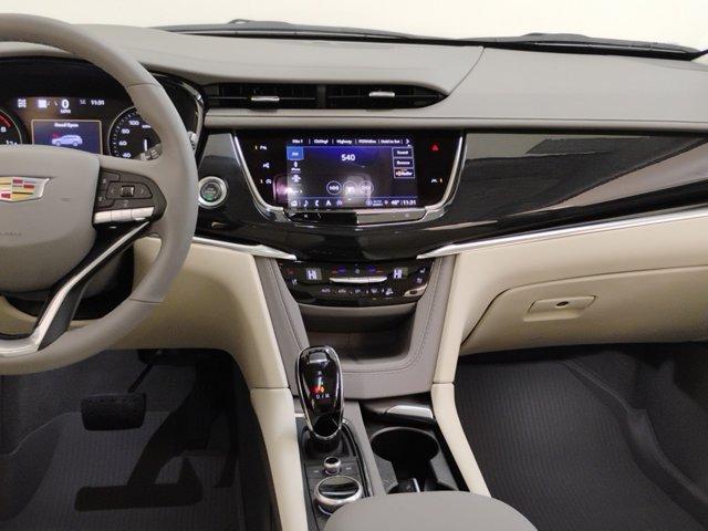 2024 Cadillac XT6 Vehicle Photo in PINEVILLE, NC 28134-8495