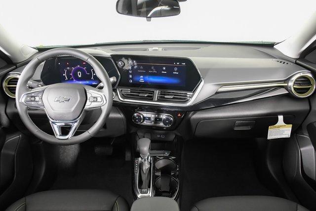 2025 Chevrolet Trax Vehicle Photo in PUYALLUP, WA 98371-4149