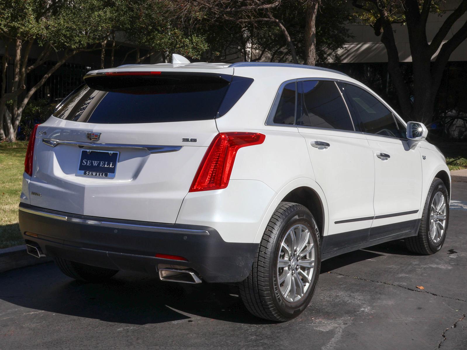 2017 Cadillac XT5 Vehicle Photo in DALLAS, TX 75209-3095