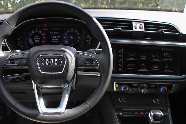 2024 Audi Q3 Vehicle Photo in SUGAR LAND, TX 77478