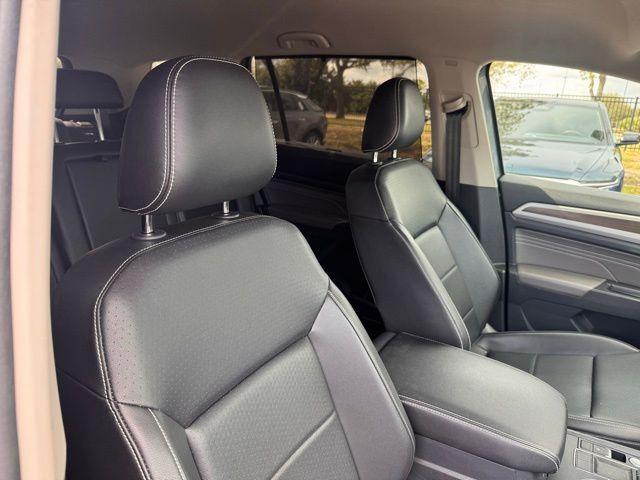 2021 Volkswagen Atlas Vehicle Photo in DELRAY BEACH, FL 33483-3294