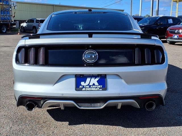 2017 Ford Mustang Vehicle Photo in NEDERLAND, TX 77627-8017