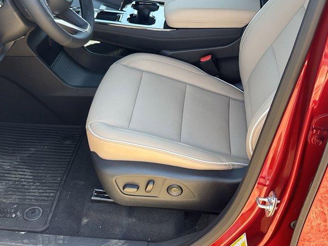 2025 Buick Enclave Vehicle Photo in ALBERTVILLE, AL 35950-0246