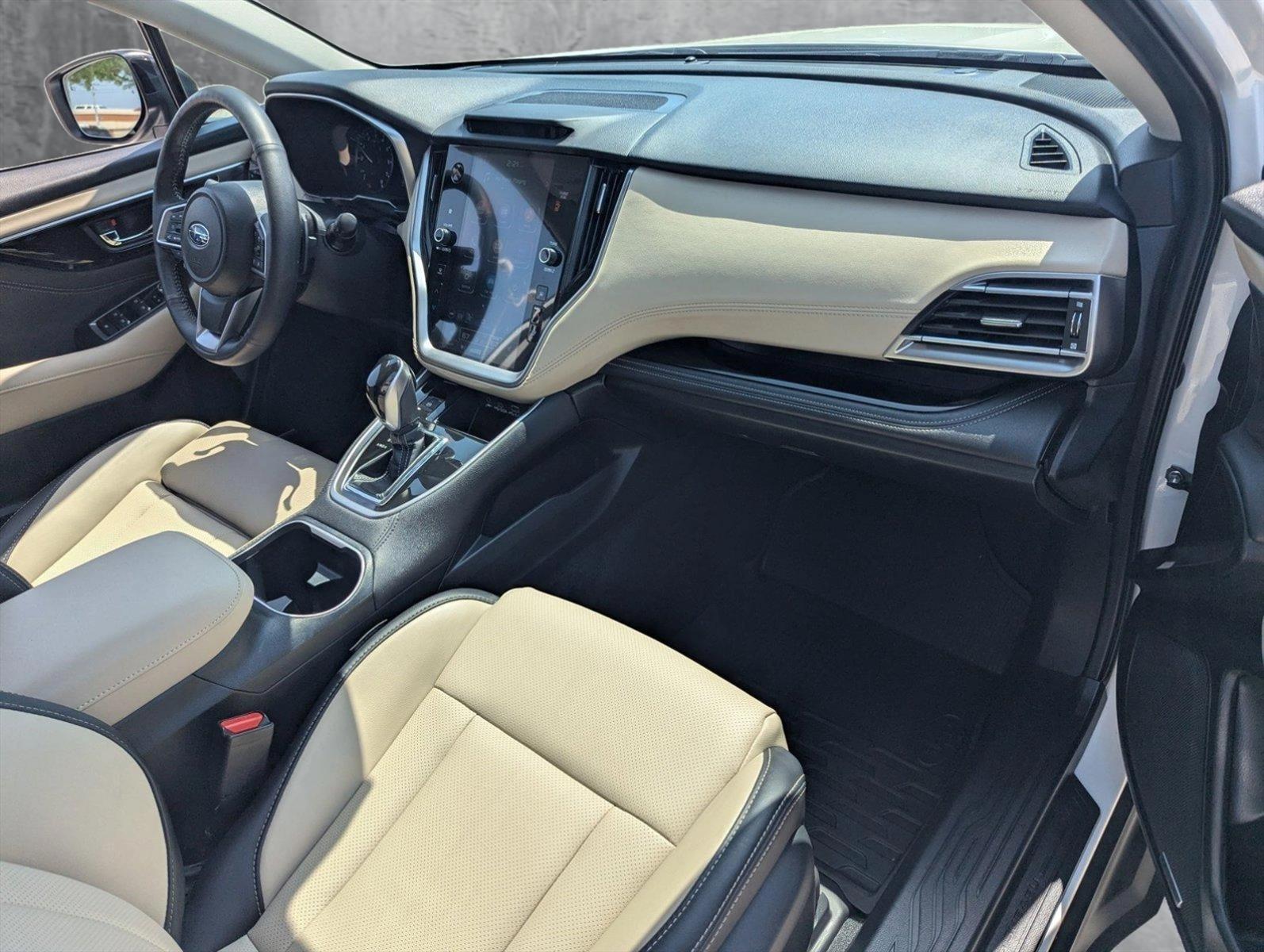 2024 Subaru Outback Vehicle Photo in Corpus Christi, TX 78415