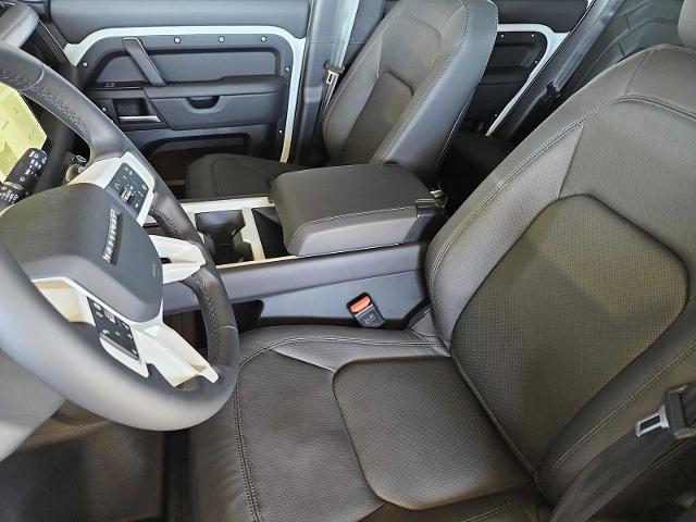 2025 Defender Vehicle Photo in AUSTIN, TX 78717