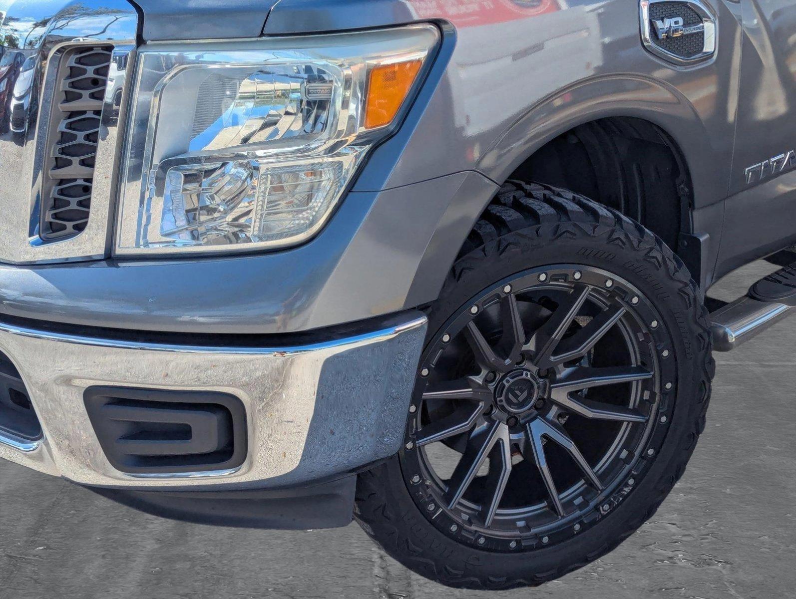 2017 Nissan Titan Vehicle Photo in GREENACRES, FL 33463-3207