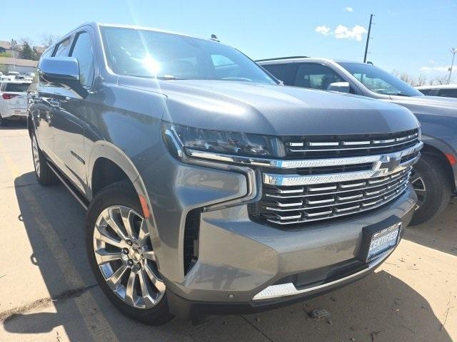2022 Chevrolet Suburban Vehicle Photo in ENGLEWOOD, CO 80113-6708