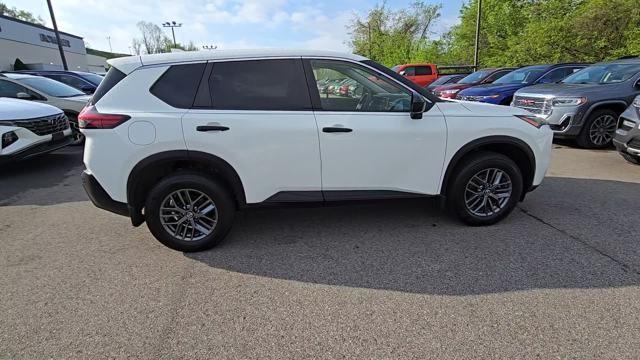 2021 Nissan Rogue Vehicle Photo in Pleasant Hills, PA 15236