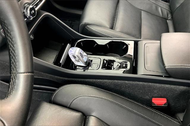 2024 Volvo XC40 Vehicle Photo in Grapevine, TX 76051