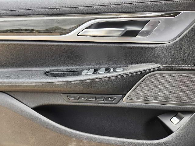 2020 BMW 740i xDrive Vehicle Photo in PLANO, TX 75024