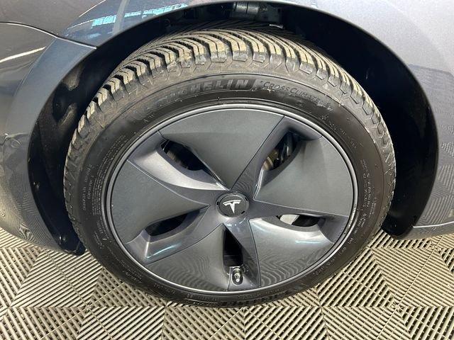 2020 Tesla Model 3 Vehicle Photo in MEDINA, OH 44256-9631