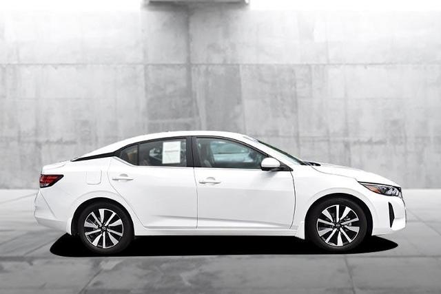 2024 Nissan Sentra Vehicle Photo in Ballwin, MO 63011