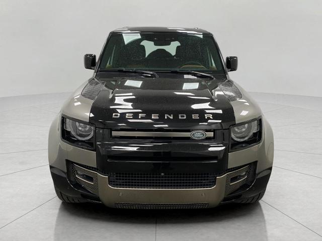 2024 Defender Vehicle Photo in Appleton, WI 54913