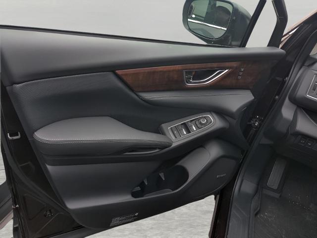 2025 Subaru Ascent Vehicle Photo in Green Bay, WI 54304