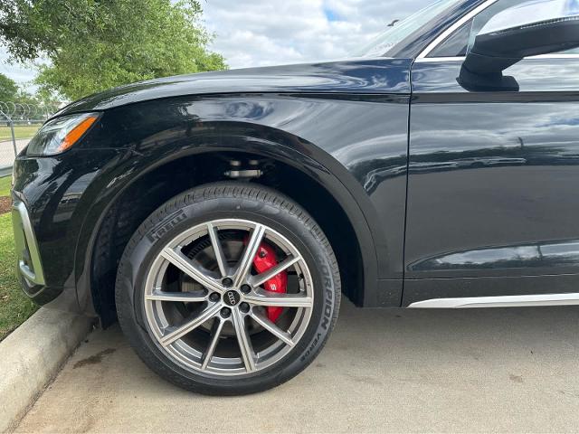 2025 Audi SQ5 Vehicle Photo in HOUSTON, TX 77090