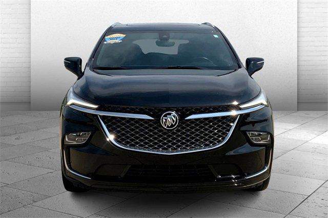 2024 Buick Enclave Vehicle Photo in TOPEKA, KS 66609-0000