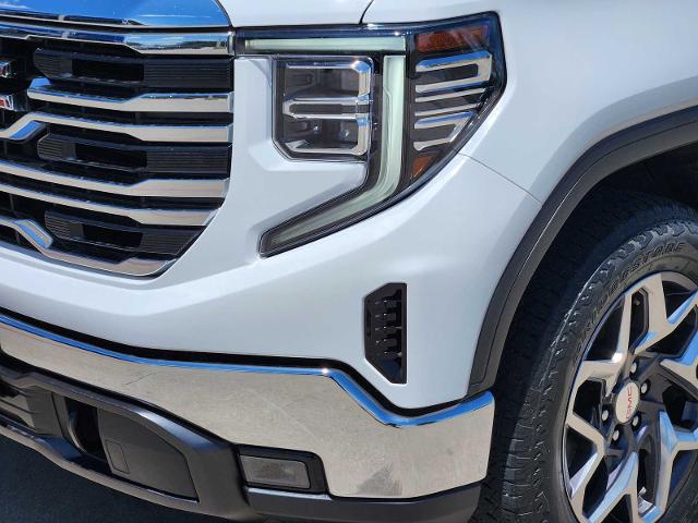2023 GMC Sierra 1500 Vehicle Photo in DENTON, TX 76210-9321