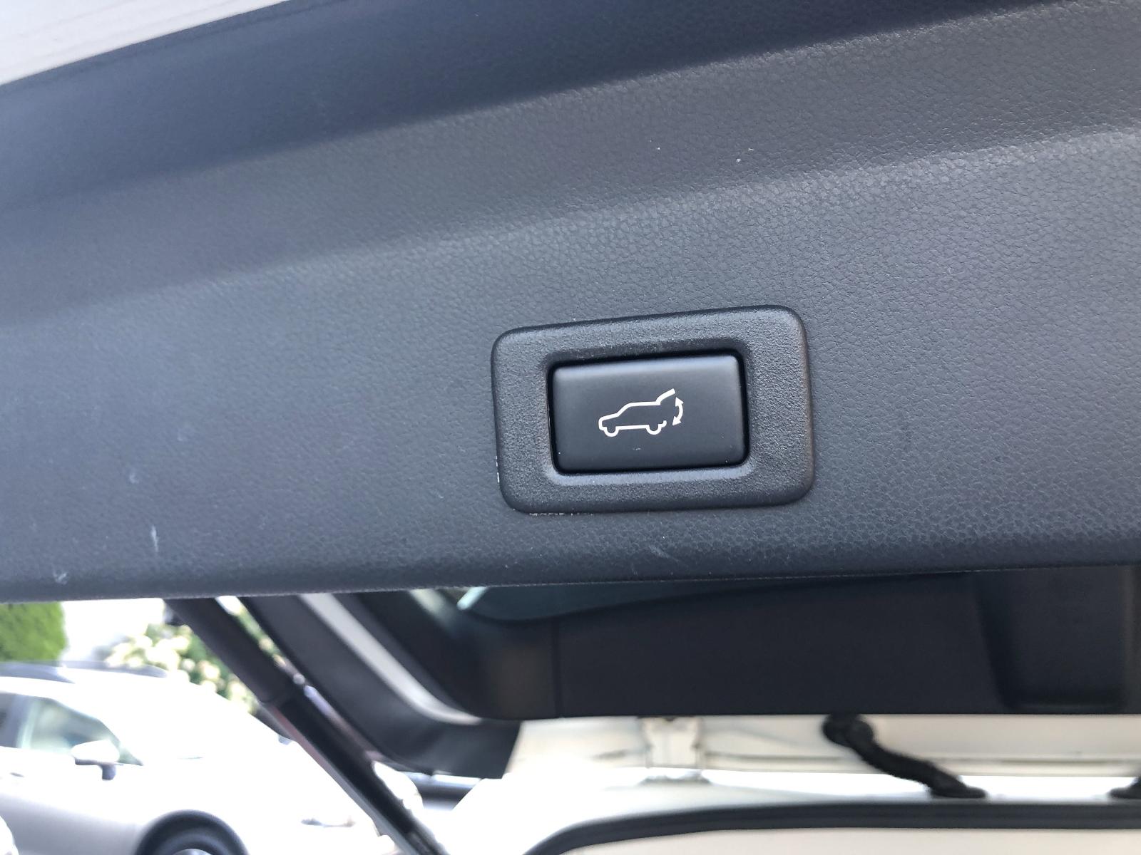 2019 Subaru Ascent Vehicle Photo in Mechanicsburg, PA 17050
