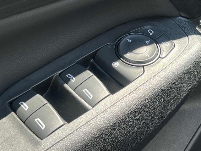 2021 Chevrolet Equinox Vehicle Photo in Roslyn, NY 11576