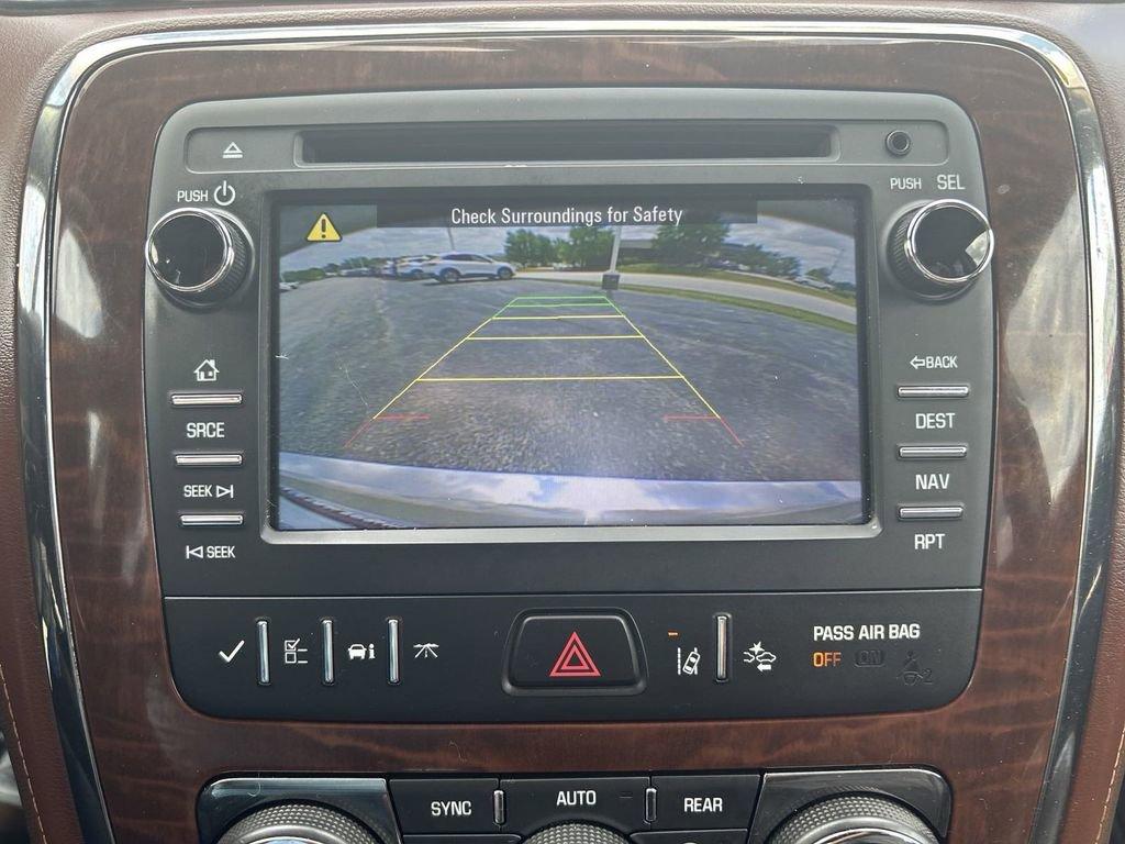 2014 Buick Enclave Vehicle Photo in Marion, IA 52302