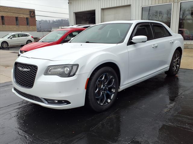 2017 Chrysler 300 Vehicle Photo in TARENTUM, PA 15084-1435