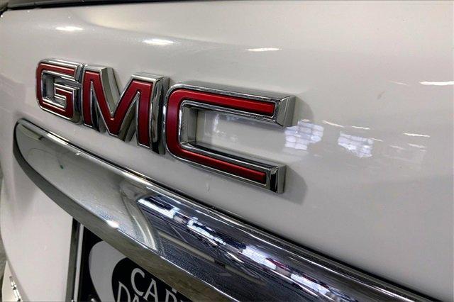 2024 GMC Terrain Vehicle Photo in KANSAS CITY, MO 64114-4502