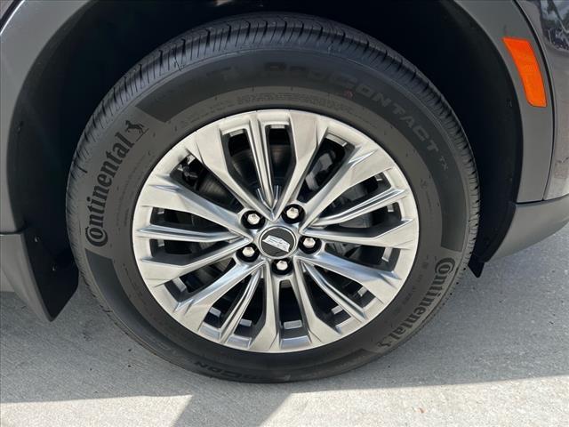 2025 Cadillac XT4 Vehicle Photo in TAMPA, FL 33612-3404